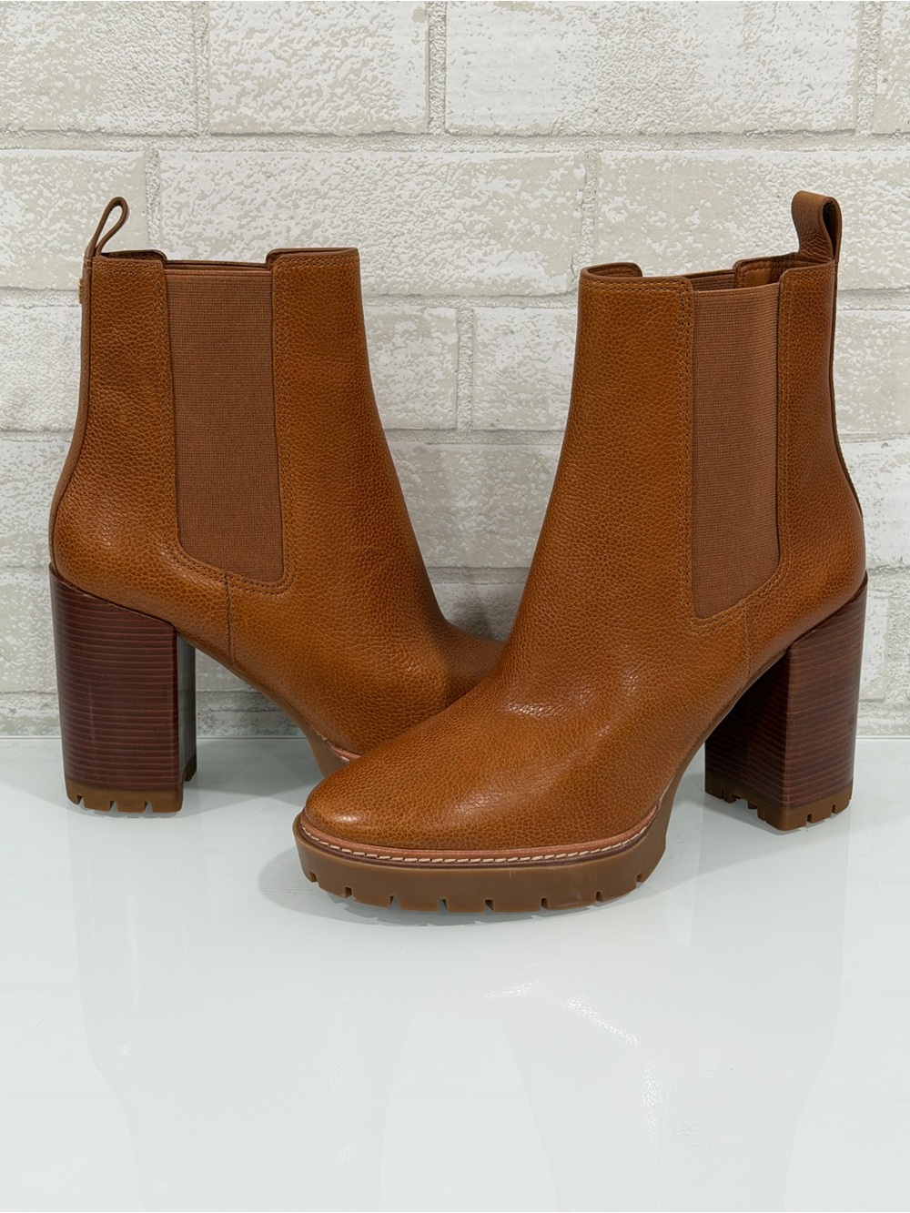 TORY BURCH CARSON LUG SOLE ANKLE BOOT - Toasted Caramel - Sz - 11 .US